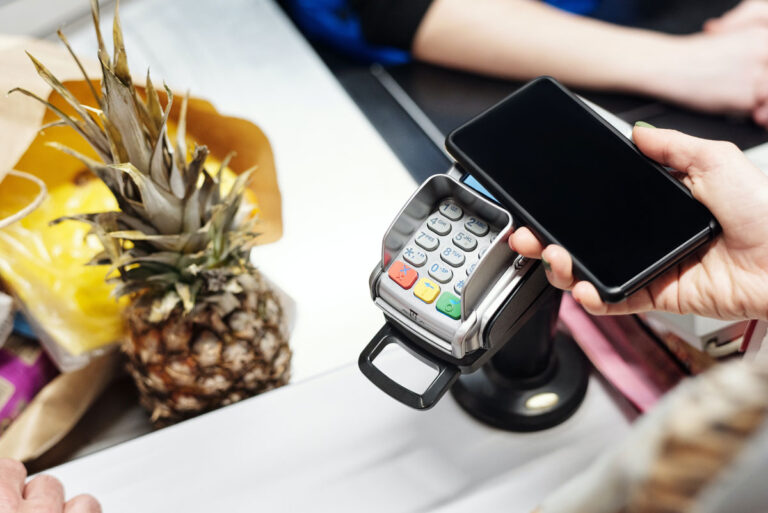 Pagamento con POS al punto cassa GDO