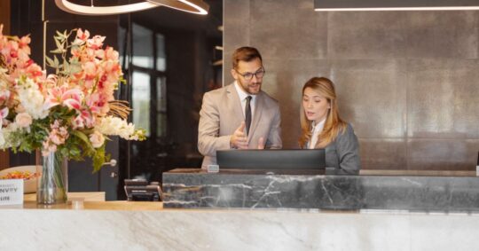 Guía hotelera de formación de personal en nuevas tecnologías